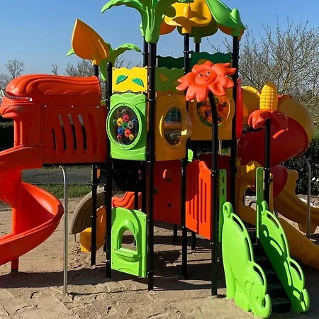 Kemp Mobil Spacieux Avec Terrasse, 3 Chambres, 6 Personnes - Api-1-52-1475