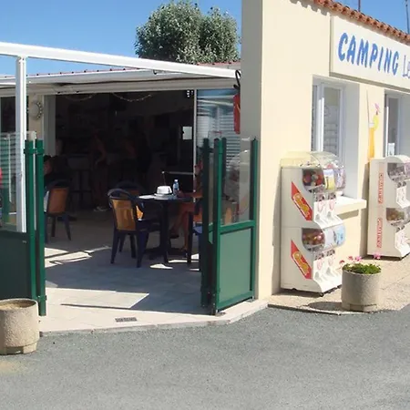 Mobil Spacieux Avec Terrasse, 3 Chambres, 6 Personnes - Api-1-52-1475 La Faute-sur-Mer